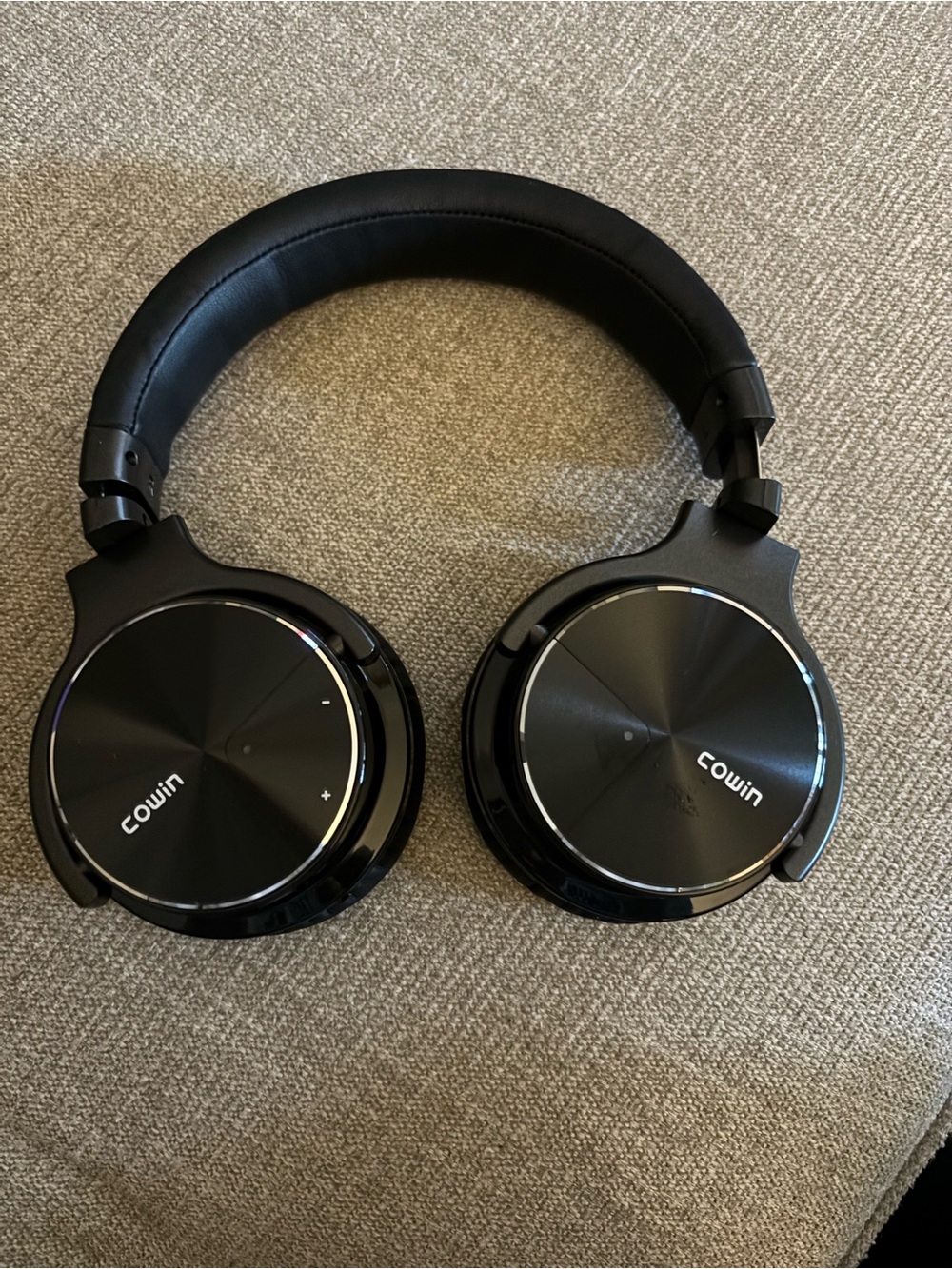 Noise Cancelling Headphones